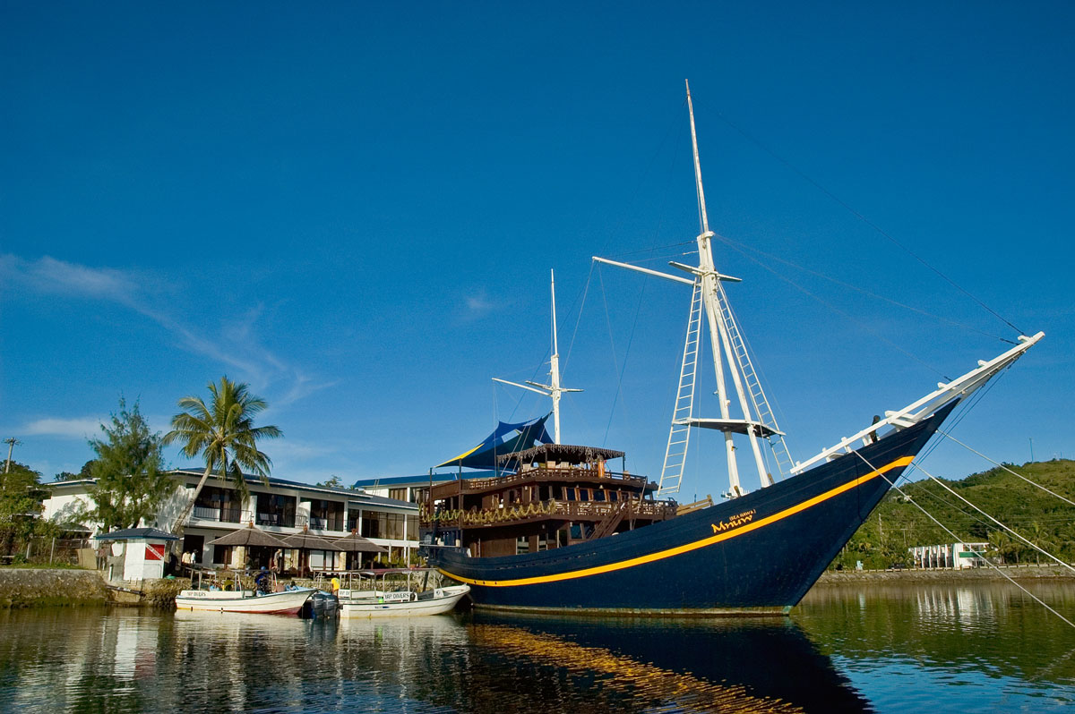 Pesquisando as Raias-Manta de Yap - Manta Ray Bay Resort - Yap, Micronesia